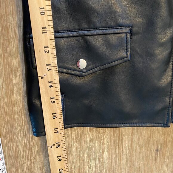 Azalea Wang Black Faux Patent Leather Collared Biker Short Grunge Jacket Size L - Picture 9 of 9